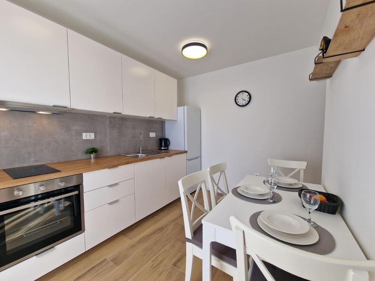 Apartments Miamare Primošten Екстериор снимка