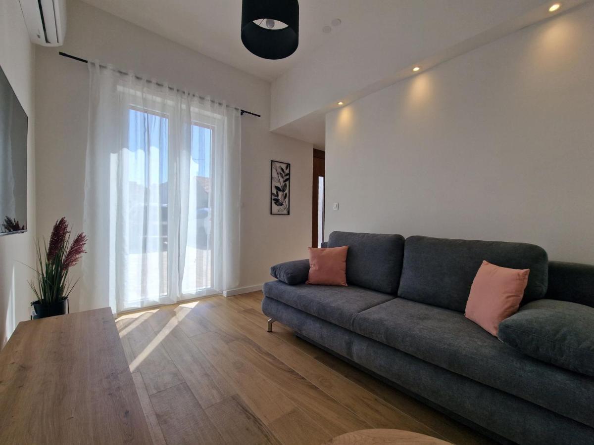 Apartments Miamare Primošten Екстериор снимка