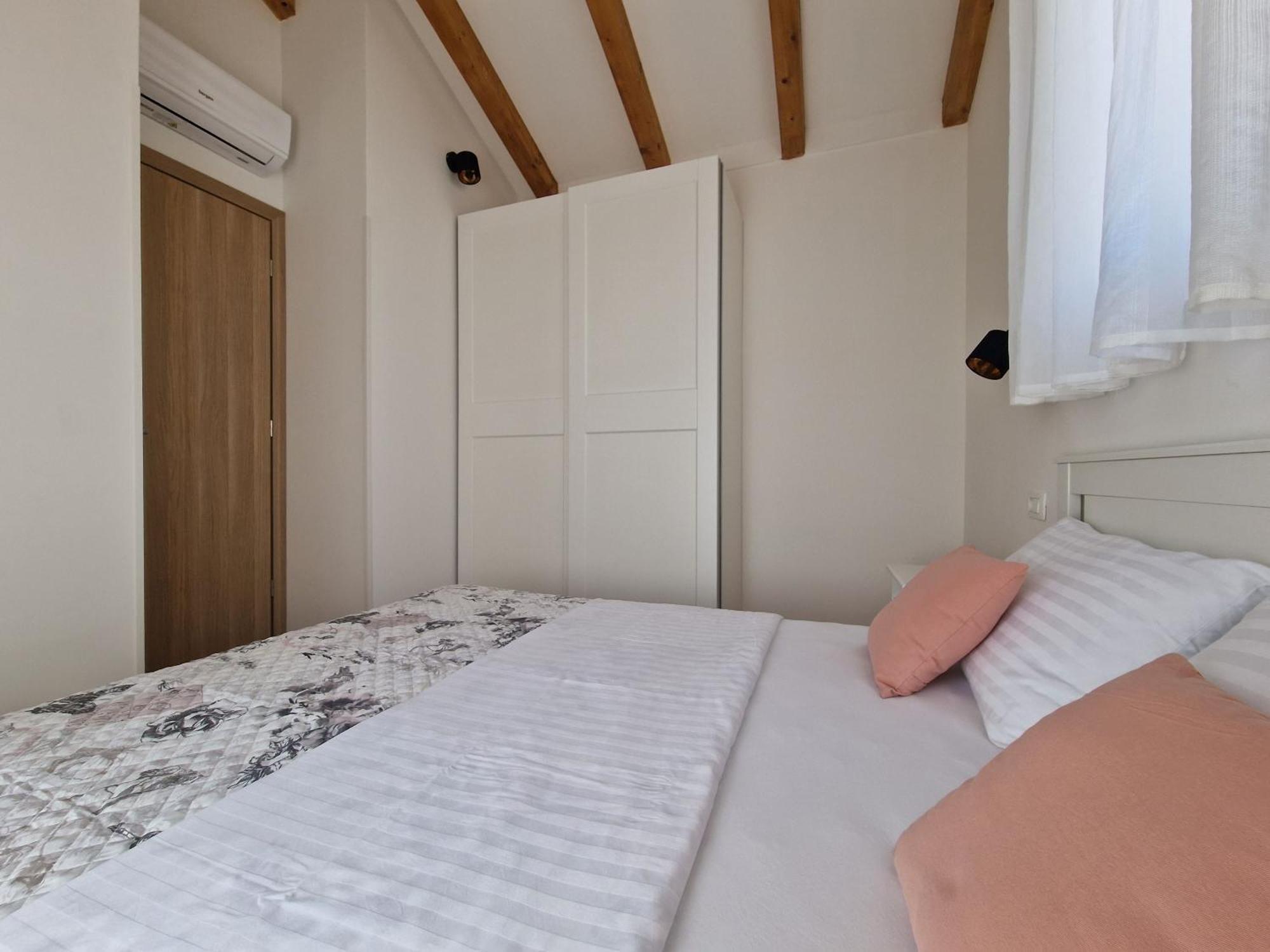 Apartments Miamare Primošten Екстериор снимка