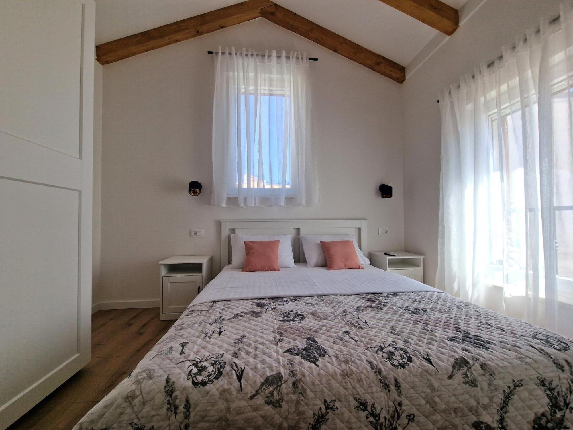 Apartments Miamare Primošten Екстериор снимка