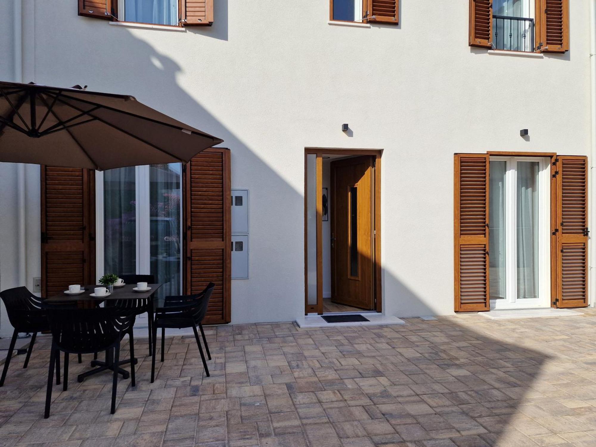Apartments Miamare Primošten Екстериор снимка