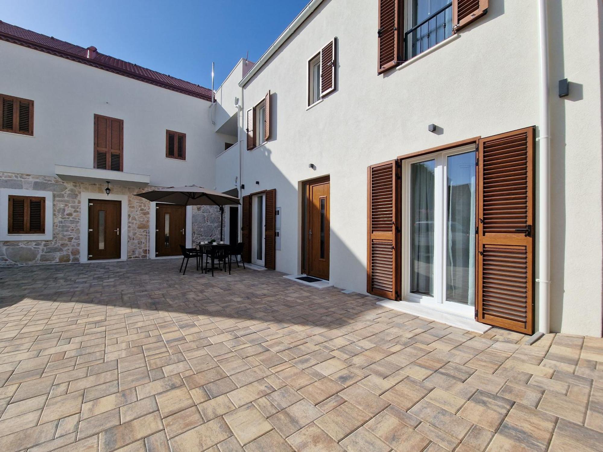 Apartments Miamare Primošten Екстериор снимка