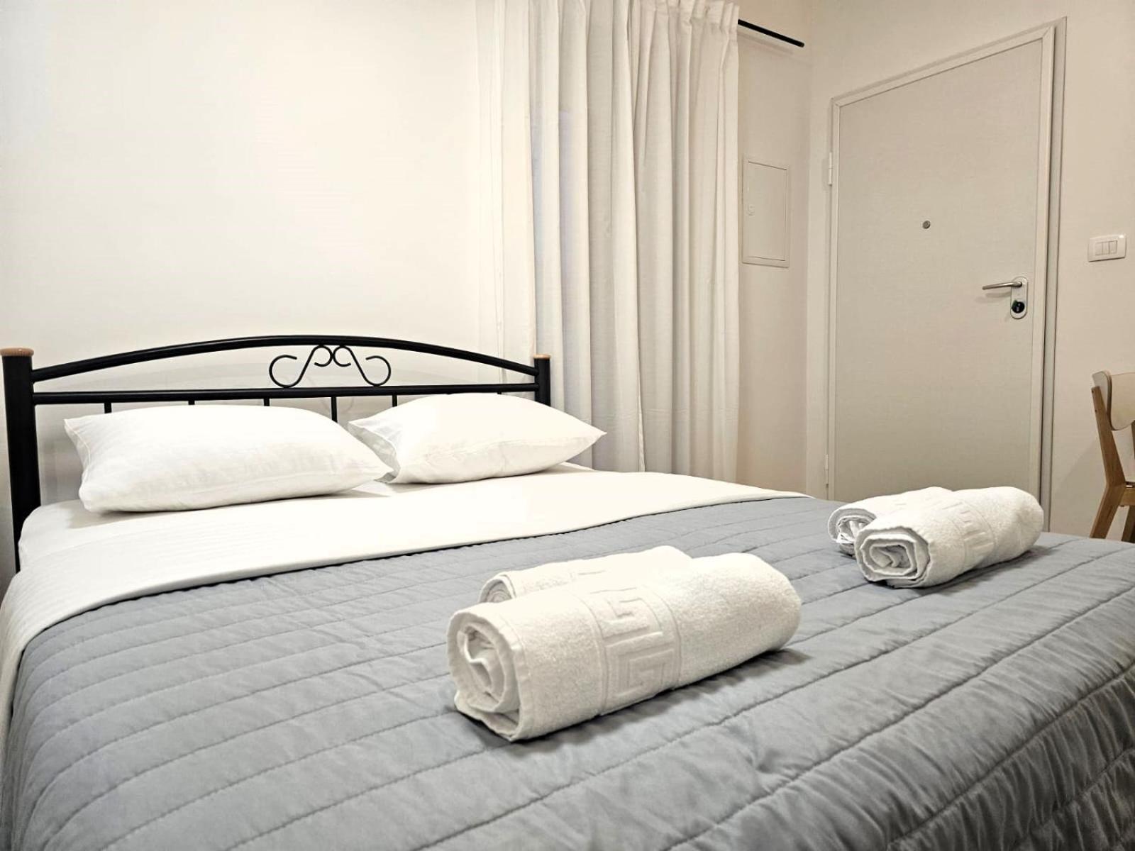 Apartments Miamare Primošten Стая снимка